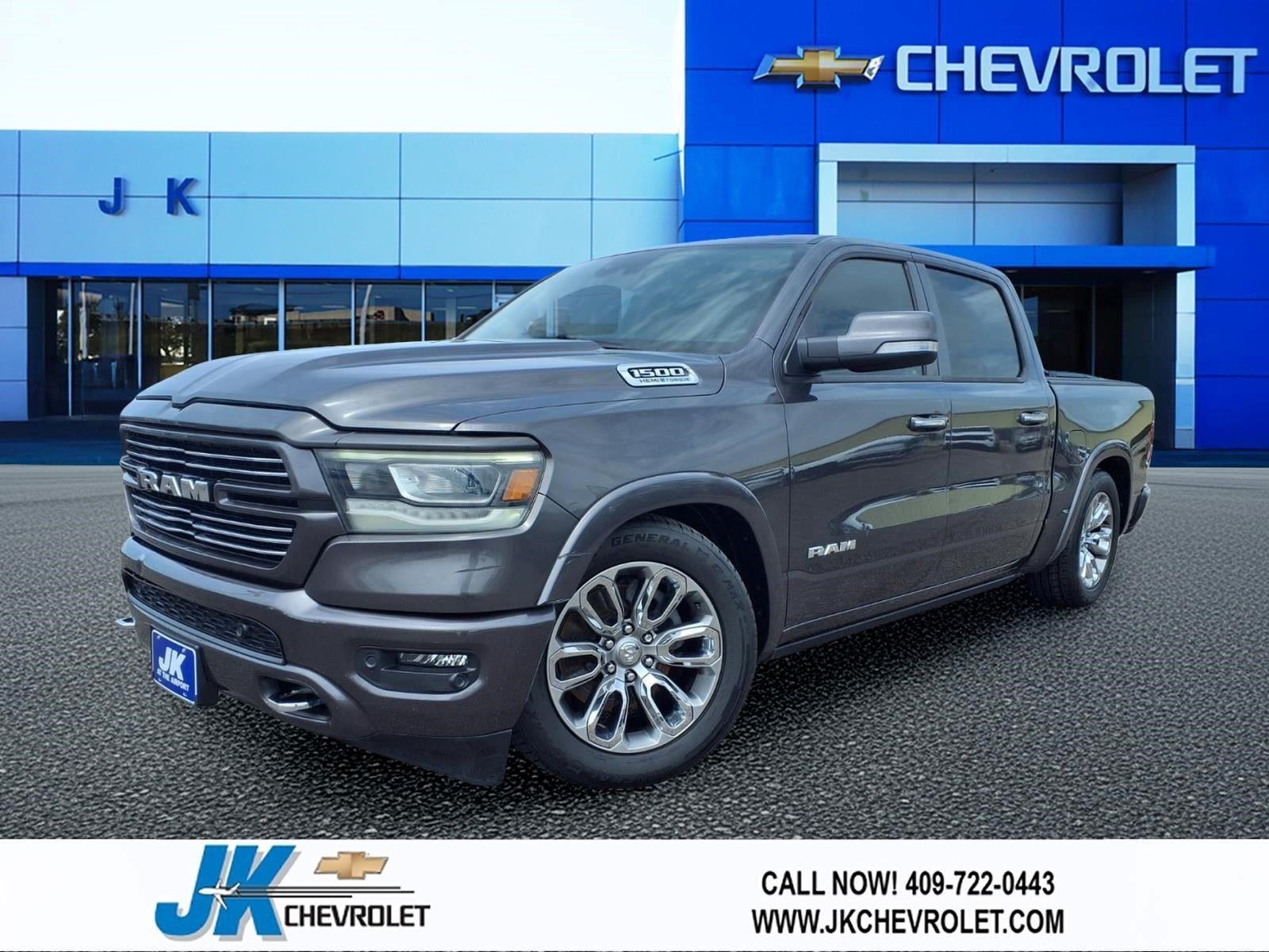 2021 RAM 1500 Laramie Crew Cab 4x2 5'7" Box in Black — front three-quarter view