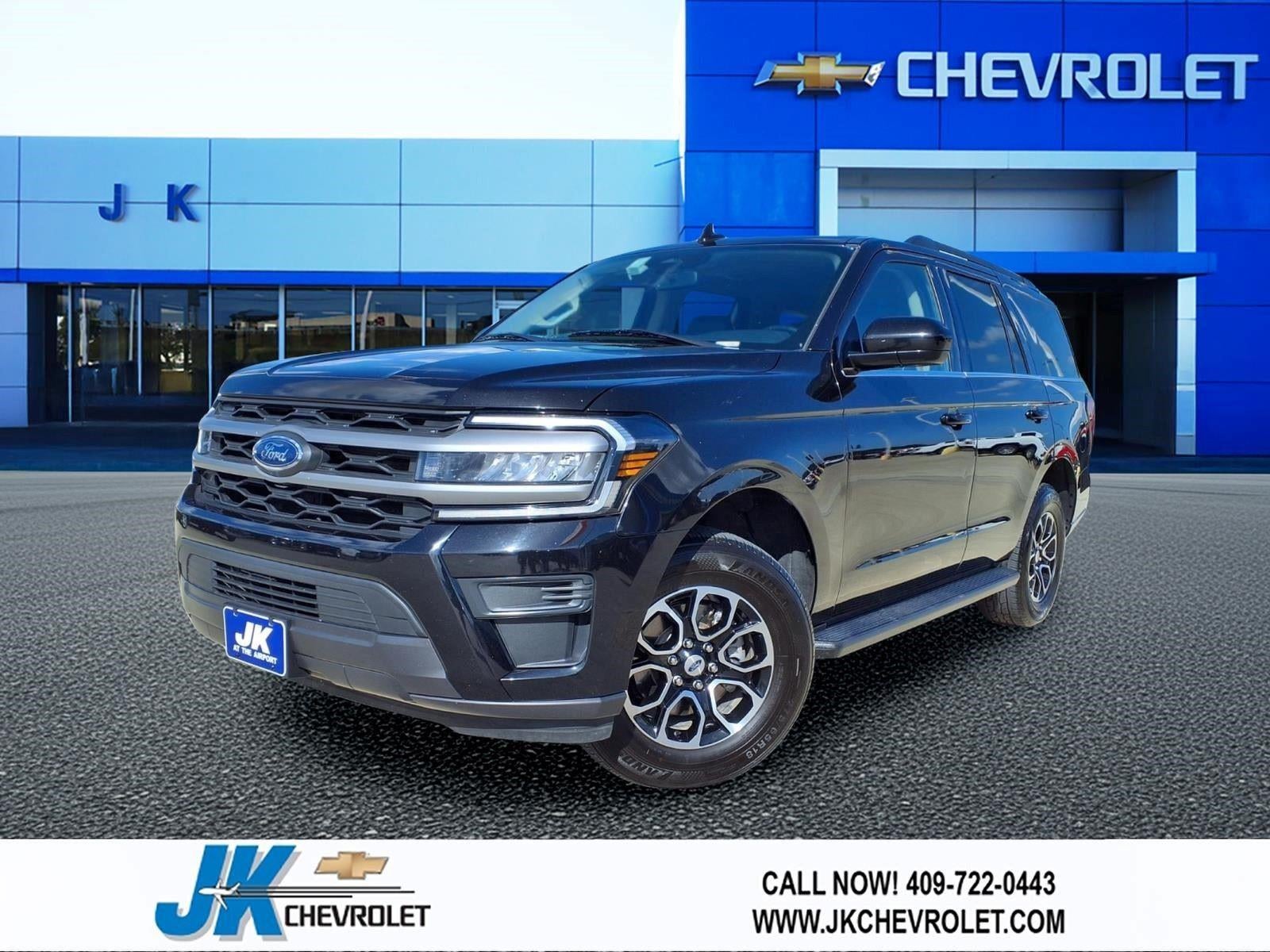 2024 Ford Expedition XLT in Black — front three-quarter view